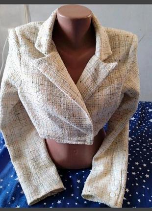 Вкорочений жакет