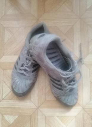 Жіночі кросівки adidas