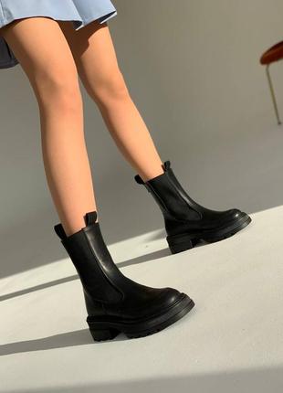 Черные натуральные кожаные осенние демисезонные деми ботинки челси с резинками на резинках толстой подошве без молнии кожа осень5 фото