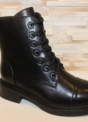 Ботинки женские демисезонные черные д776
