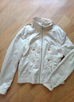 Легкая куртка, ветровка размер с/м