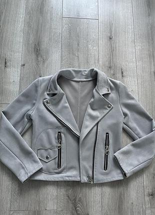 Курточка/куртка/кожанка