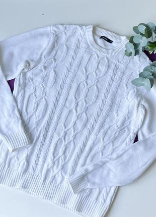 Білосніжний светр