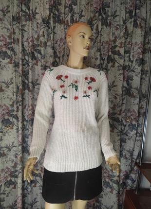 Свитерок женский, красивый.