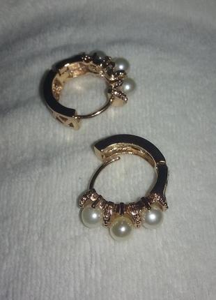 Сережки у позолоті з перлами.8 фото