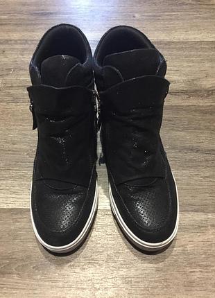 Стикери жіночі