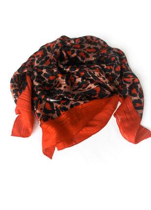 Шовкова хустка yves saint laurent8 фото