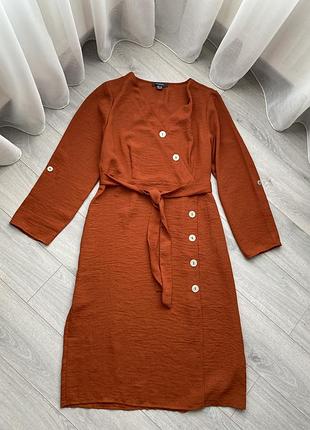 Сукня міді гарного кольору від primark