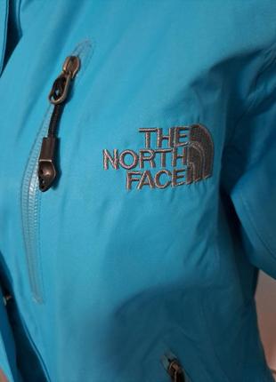 Супер крута жіноча куртка north face! ( оригінал)3 фото