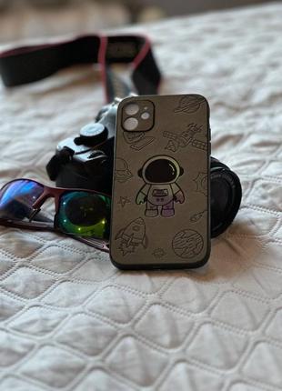 Чохли чохол на iphone 3