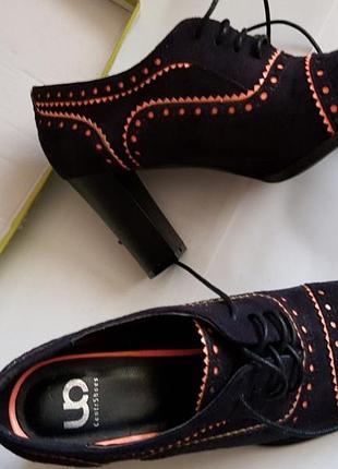 Комбинированые ботиночки uo cent shoes
