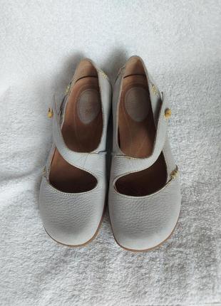 Туфли мокасины clarks 36p бежевые кожа