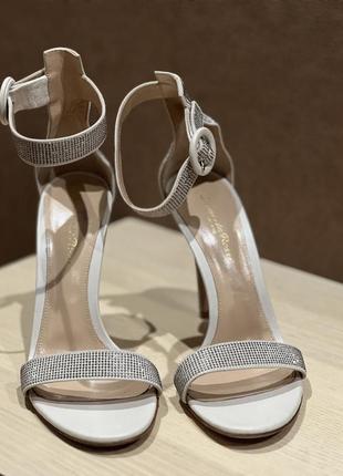 Босоножки gianvito rossi оригинал2 фото