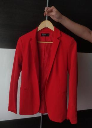 Піджак червоний /красный пиджак1 фото