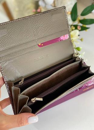 Кожаный кошелек