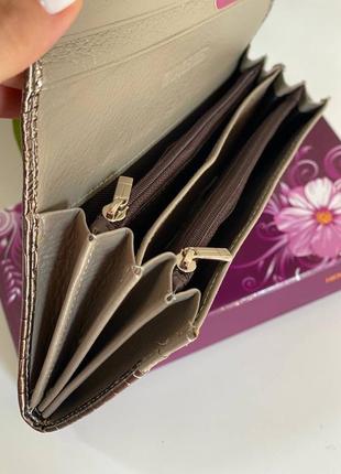 Кожаный кошелек