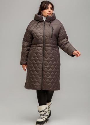 Демісезонне пальто прямого силуету