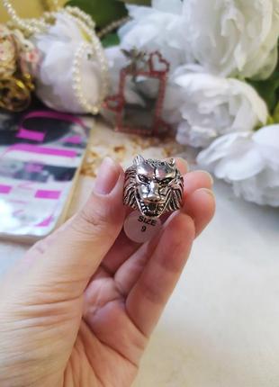 Кольцо кольцо с волком