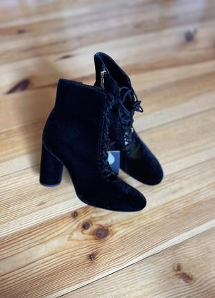 Черевики  zara