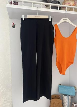 Крутые черные брюки штаны zara