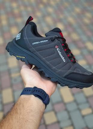 Кросівки чоловічі columbia outdoor omni-tech сірі з червоним