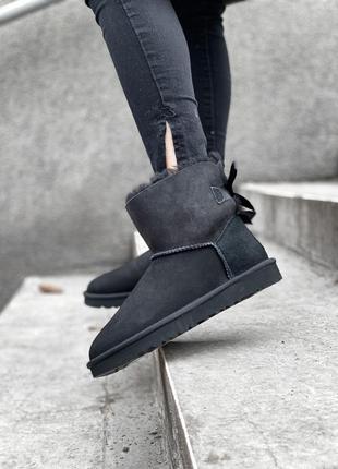 Черные угги натуральные ugg mini bailey bow5 фото