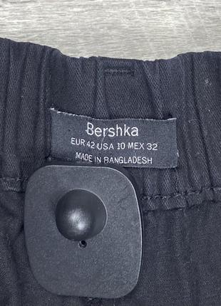 Bershka штаны 42 размер чёрные на манжете  оригинал хорошие3 фото