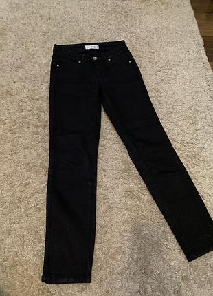 Джинсы