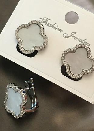 Серьги с белым клевером из медицинского золота stainless steel, xuping позолоченные