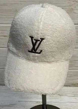 Женская кепка черный мех бейсболка белая с меха, белая кепка стиля louise vuitton луи виттон мех