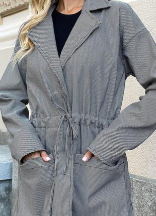 Женское кашемировое пальто свободного кроя на затяжках2 фото
