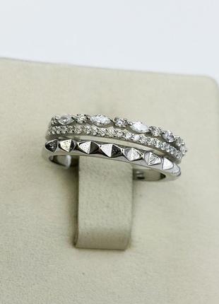 Кольцо серебряное с кубическим цирконием "дорожка" 17 2,91 г
