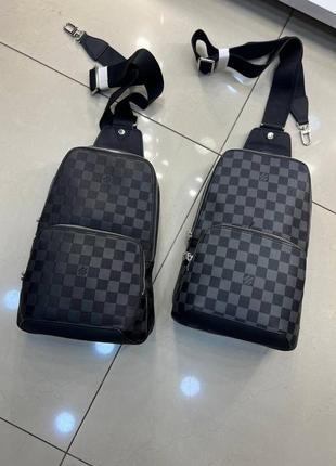 Чоловіча брендова сумка слінг на плече louis vuitton луї віттон клітина сіро-чорна, брендові чоловічі сумки