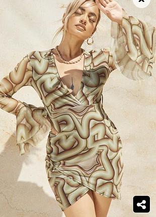 Красивое платье с длинным рукавом plt s