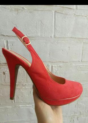 Красные туфли jennifer1 фото