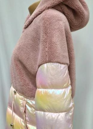 Женская куртка хамелеон с розовыми меховыми вставками.2 фото