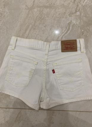 Жіночі шорти levi’s levis білі короткі