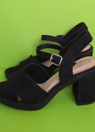 Чёрные босоножки на устойчивом каблуке new look, 8/412 фото