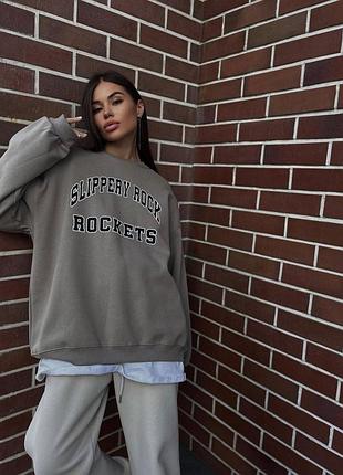 Женская кофточка свитшот свободного кроя oversize