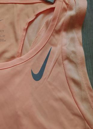 Майка жіноча для бігу nike dri-fit race running нова оригінал7 фото