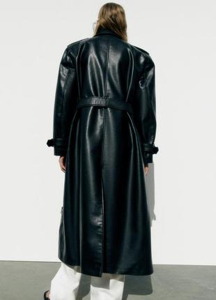 Тренч из эко кожи zara