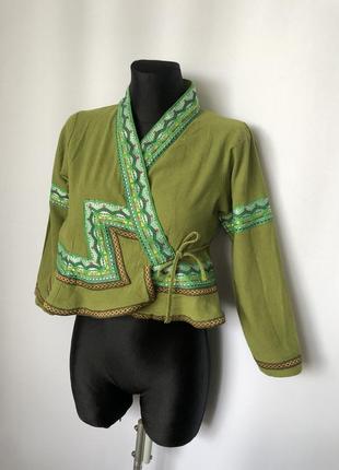 Коротка блузка-жакет таїланд народний костюм яскраво-зелений на запах оздоблення тасьмою бавовна