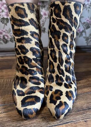 Just cavalli ботильоны на каблуке из меха пони/ ботинки на каблуке в леопардовый принт