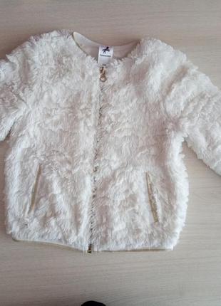 Дуже красива фірмова м'якенька шубка для дівчинки