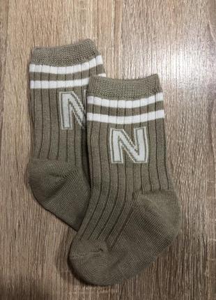 Шкарпетки спортивні високі носки “n”