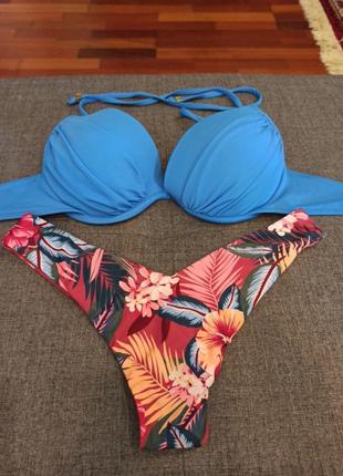 Красивые купальник с яркими плавками calzedonia