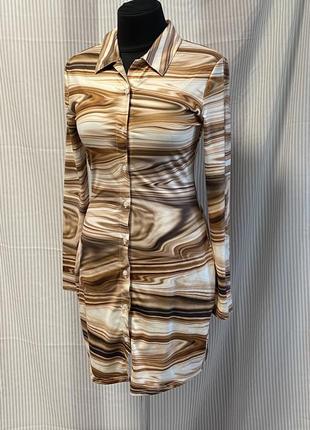 Женское короткое платье с разводами абстракция shein