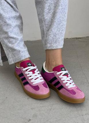 Женские кроссовки adidas gazelle x gucci pink green