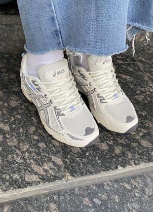 Женские кроссовки asics gel-venture 6 beige grey6 фото