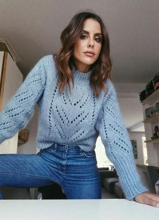 Блакитний ажурний светр від zara